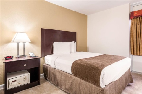 Rodeway Inn & Suites Fort Lauderdale Airport & Cruise Port , FL 33312 near Fort Lauderdale-hollywood International Airport View Point 35