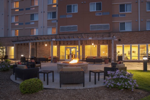 Courtyard by Marriott Milwaukee Airport , WI 53207 near General Mitchell International Airport View Point 3