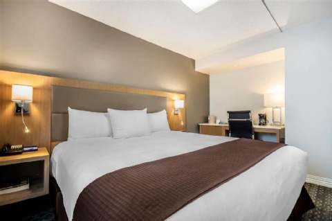 Best Western Plus Vancouver Airport , BC V6P 6L6 near Vancouver International Airport View Point 18