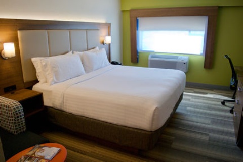 Holiday Inn Express Vancouver Airport , BC V6X 1S3 near Vancouver International Airport View Point 27