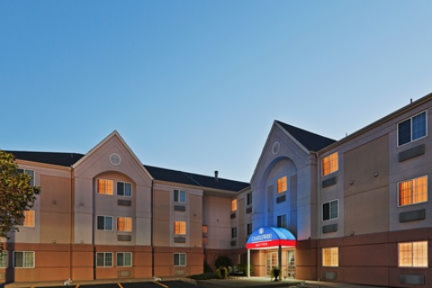 Sonesta Simply Suites Wichita Airport , KS 67209 near Wichita Dwight D. Eisenhower National Airport View Point 8