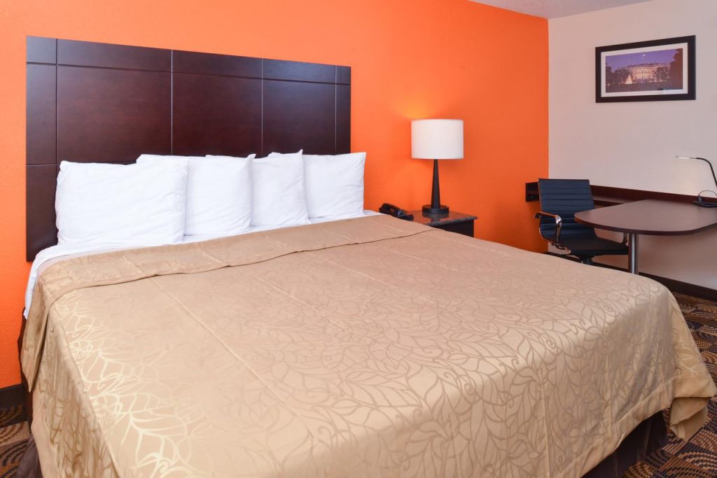 Americas Best Value Inn Pittsburgh Airport , PA 15108 near Pittsburgh International Airport View Point 6