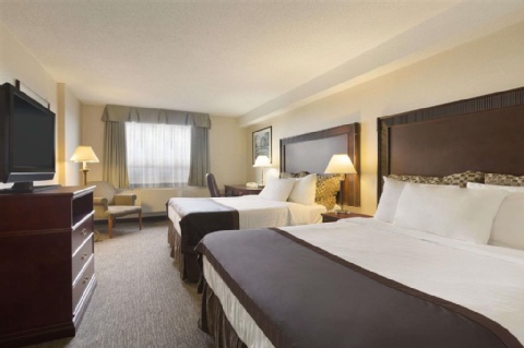 Travelodge Hotel by Wyndham Vancouver Airport , BC V6X 3K4 near Vancouver International Airport View Point 7