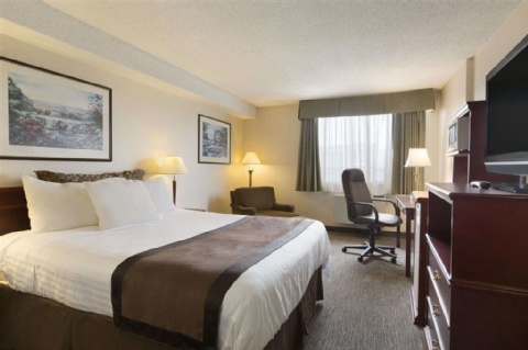 Travelodge Hotel by Wyndham Vancouver Airport , BC V6X 3K4 near Vancouver International Airport View Point 11