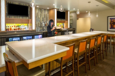 Holiday Inn Portland-Airport I-205, an IHG Hotel , OR 97220 1382 near Portland International Airport View Point 4