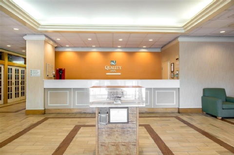 QUALITY INN WINDSOR LOCKS , CT 06096 near Bradley International Airport View Point 10