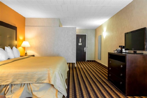 QUALITY INN WINDSOR LOCKS , CT 06096 near Bradley International Airport View Point 17