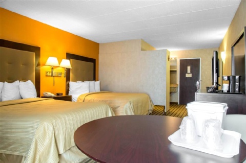 QUALITY INN WINDSOR LOCKS , CT 06096 near Bradley International Airport View Point 21