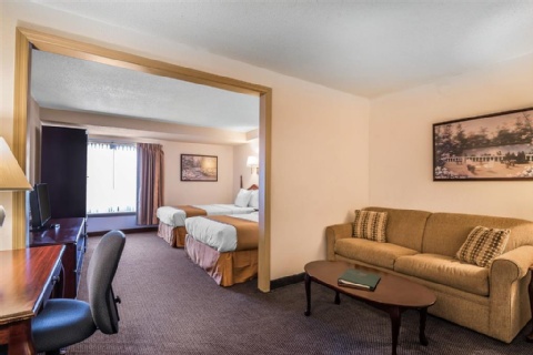 Quality Inn & Suites Albany Airport , NY 12110-2505 near Albany International Airport View Point 16