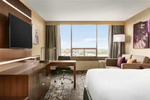 DoubleTree by Hilton Hotel Toronto Airport West , ON L4W 2L2 near Toronto Pearson Airport View Point 15