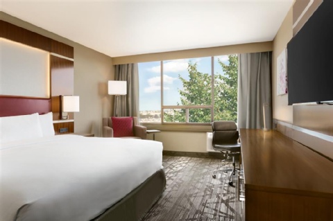 DoubleTree by Hilton Hotel Toronto Airport West , ON L4W 2L2 near Toronto Pearson Airport View Point 17