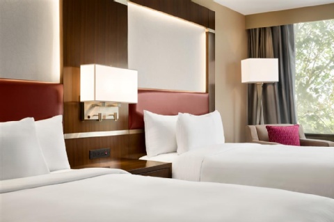 DoubleTree by Hilton Hotel Toronto Airport West , ON L4W 2L2 near Toronto Pearson Airport View Point 20