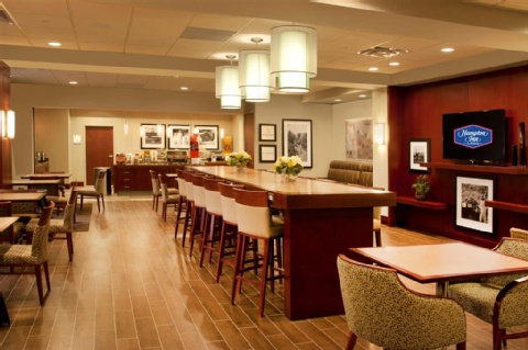 Hampton Inn by Hilton Brampton - Toronto , ON L6T 000 near Toronto Pearson Airport View Point 7