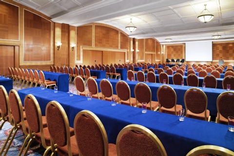 Sheraton Skyline Hotel London Heathrow ,  UB3 5BP near Heathrow Airport View Point 8