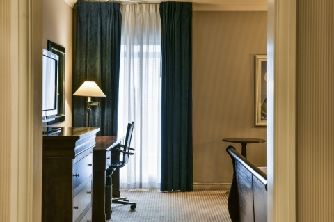 Sheraton Skyline Hotel London Heathrow ,  UB3 5BP near Heathrow Airport View Point 31