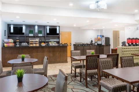 Wyndham Garden Greenville Airport , SC 29615 near Greenville-spartanburg International Airport View Point 8