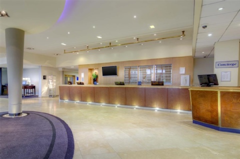 Hilton Manchester Airport ,  M90 4WP near Manchester Airport View Point 16