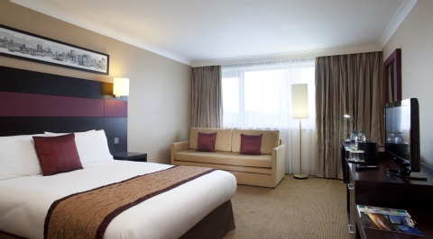 Crowne Plaza Manchester Airport, an IHG Hotel ,  M90 3NS near Manchester Airport View Point 36