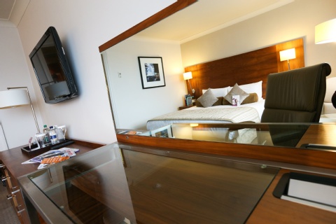 Crowne Plaza Manchester Airport, an IHG Hotel ,  M90 3NS near Manchester Airport View Point 43