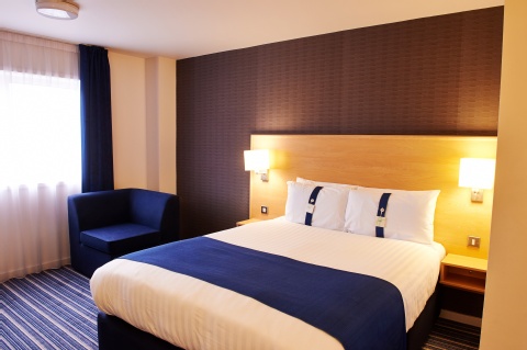 Holiday Inn Express Manchester Airport, an IHG Hotel ,  M90 5DL near Manchester Airport View Point 32