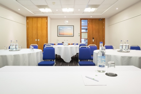 Holiday Inn London - Gatwick Airport ,  RH6 0BA  near Gatwick Airport View Point 6