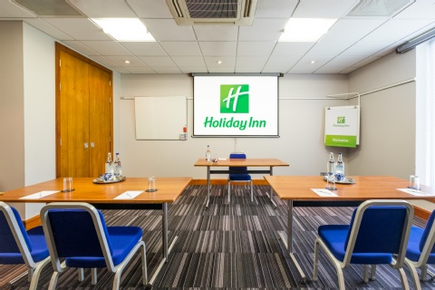 Holiday Inn London - Gatwick Airport ,  RH6 0BA  near Gatwick Airport View Point 14