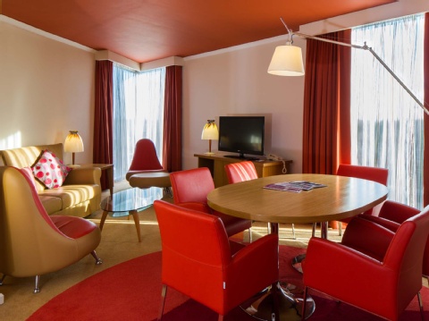 Radisson Blu Hotel London Stansted Airport ,  CM241PP near London Stansted Airport View Point 16