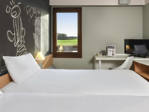 ibis Charleroi Airport Brussels South ,  6220 near Brussels Airport View Point 24