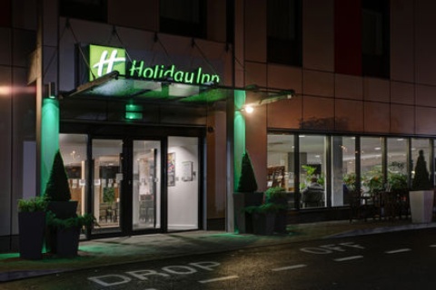 Holiday Inn London-Luton Airport ,  LU2 9LF near Luton Airport View Point 11