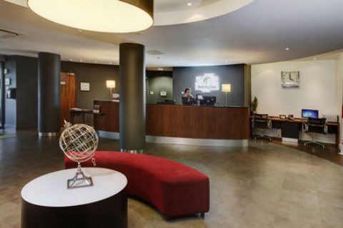 Holiday Inn London-Luton Airport ,  LU2 9LF near Luton Airport View Point 18