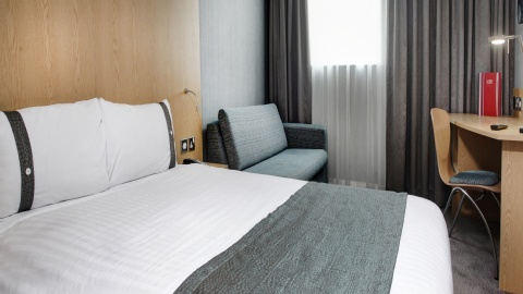 Holiday Inn London-Luton Airport ,  LU2 9LF near Luton Airport View Point 39