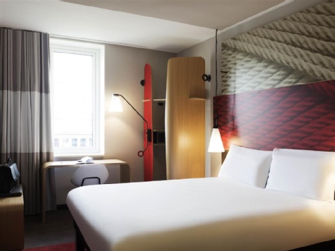 Hotel ibis Schiphol Amsterdam Airport ,  1171 PK near Amsterdam Airport Schiphol View Point 24