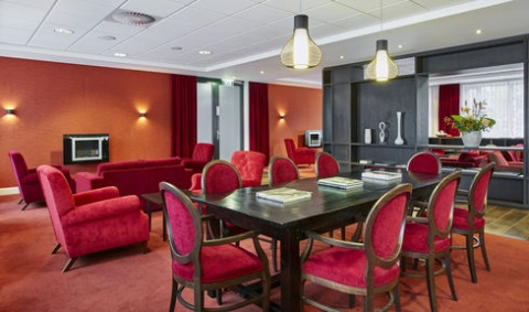 Holiday Inn Express Amsterdam - Schiphol ,  2132 HH near Amsterdam Airport Schiphol View Point 9