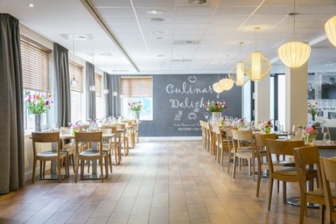 Holiday Inn Express Amsterdam - Schiphol ,  2132 HH near Amsterdam Airport Schiphol View Point 13