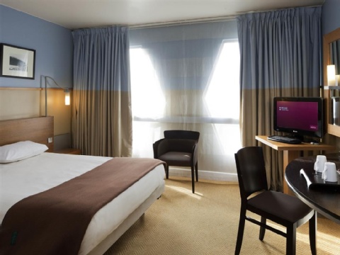 Hôtel Mercure Paris Orly Rungis ,  94656 near Paris Orly View Point 27