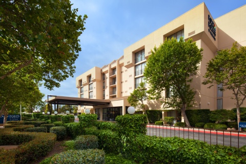 Four Points by Sheraton San Jose Airport , CA 95112 near Norman Y. Mineta San Jose Intl Airport View Point 2