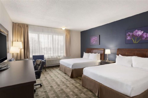 Days Inn by Wyndham Montreal Airport Conference Centre , QC PQ H4S 1C8 near Montreal-Pierre Elliott Trudeau Int. Airport View Point 9