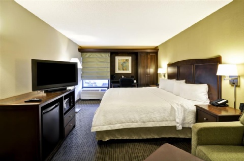 Hampton Inn Kansas City - Airport , MO 64153 near Kansas City International Airport View Point 27