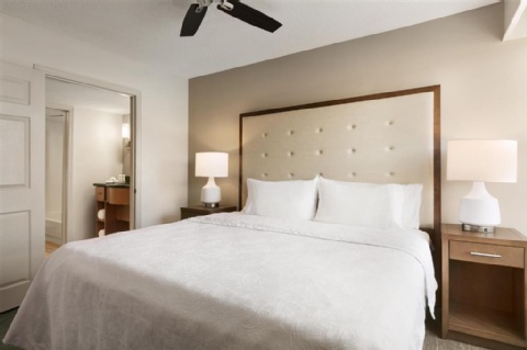 Homewood Suites by Hilton Kansas City-Airport , MO 64153 near Kansas City International Airport View Point 18