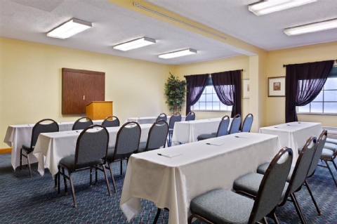 Country Inn & Suites by Radisson, Charlotte I-85 Airport, NC , NC 28214 near Charlotte/douglas International Airport View Point 5