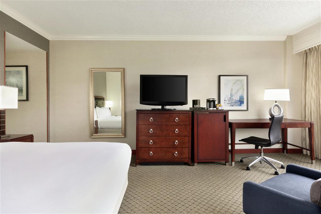 Hilton Charlotte Executive Park , NC 28217 near Charlotte/douglas International Airport View Point 28