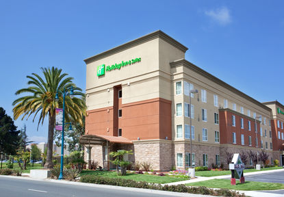 Holiday Inn & Suites Oakland - Airport , CA 94621 near Oakland International Airport View Point 6