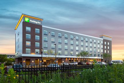 Holiday Inn Boston Logan Airport - Chelsea, an IHG Hotel , MA 02150 near Boston Logan International Airport View Point 8