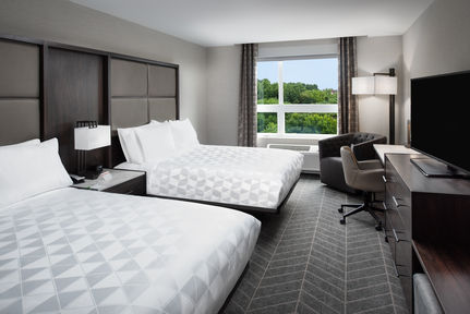 Holiday Inn Boston Logan Airport - Chelsea, an IHG Hotel , MA 02150 near Boston Logan International Airport View Point 26