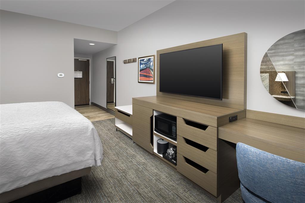 Hampton Inn Boston Logan Airport Chelsea , MA 02150 near Boston Logan International Airport View Point 14