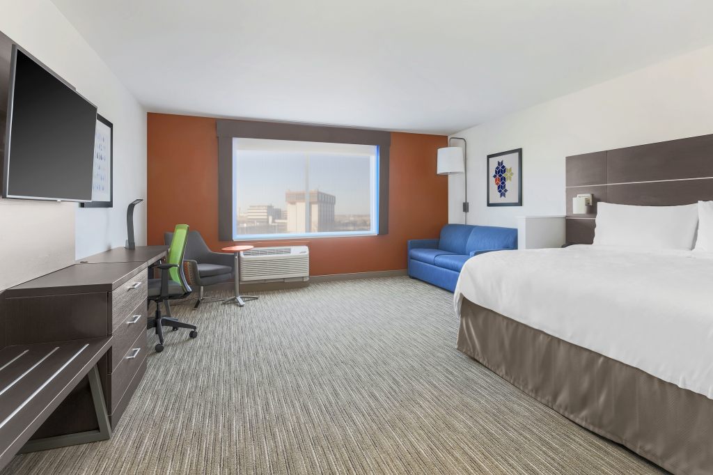 Holiday Inn Express & Suites Chicago O'Hare Airport , IL 60018 near Ohare International Airport View Point 26