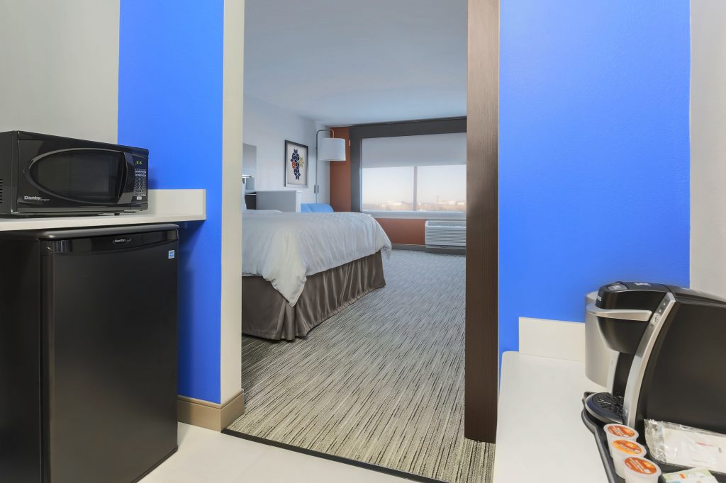 Holiday Inn Express & Suites Chicago O'Hare Airport , IL 60018 near Ohare International Airport View Point 27