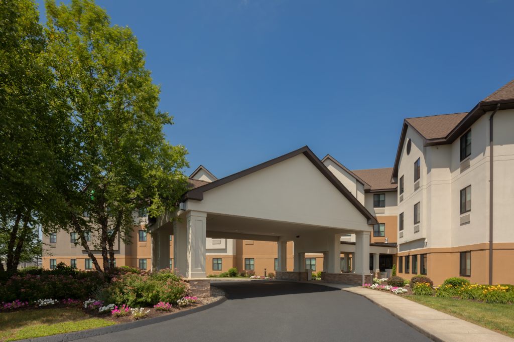 Holiday Inn Express & Suites Bradley Airport, an IHG Hotel , CT 06096 near Bradley International Airport View Point 10