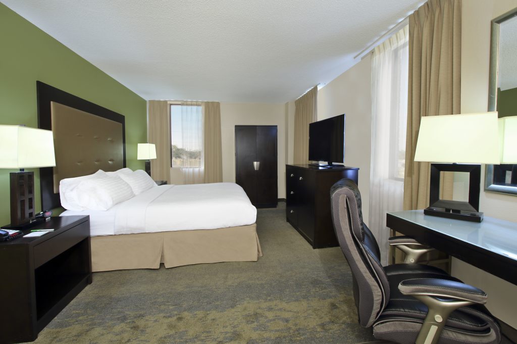 Holiday Inn Metairie New Orleans Airport , LA 70001 near Louis Armstrong New Orleans International Airport  View Point 38