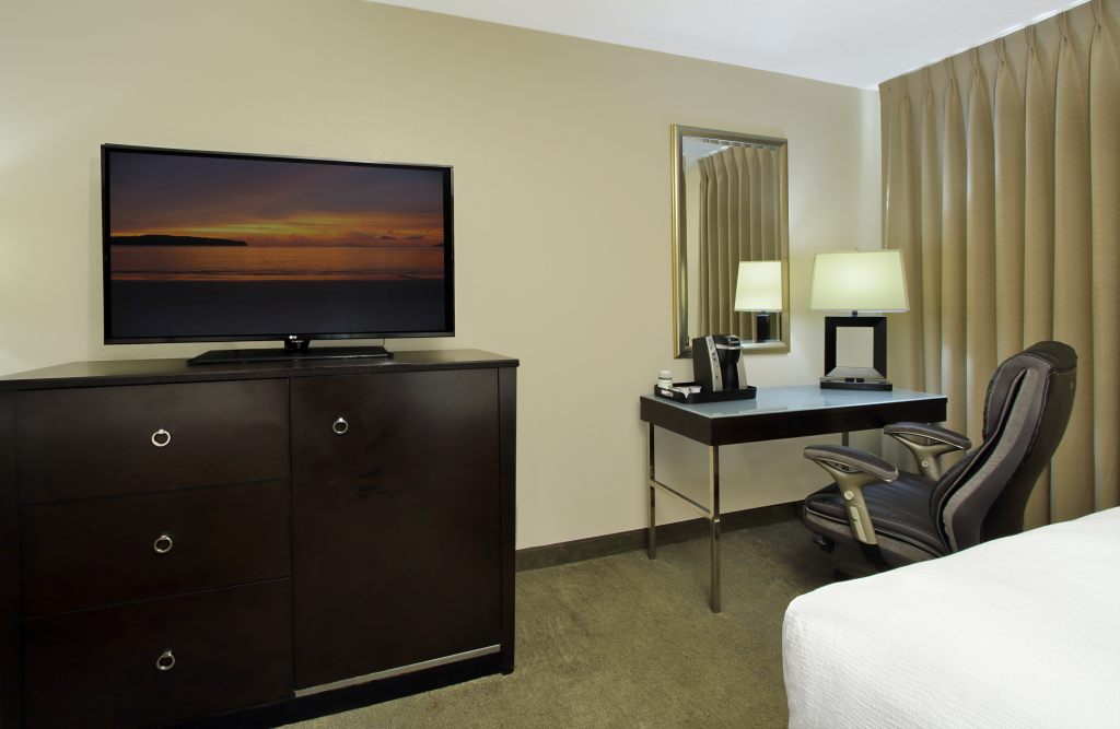 Holiday Inn Metairie New Orleans Airport , LA 70001 near Louis Armstrong New Orleans International Airport  View Point 43